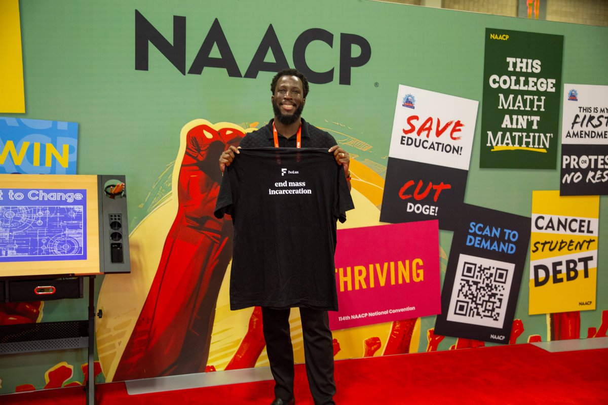 Our FWD team had a blast in The HUB at the 116th <a href="/NAACP/">NAACP</a> Convention. 
<a href="/alesha_camille/">Alesha</a> <a href="/ElissaJ85/">Elissa Johnson</a> <a href="/WiseClairvoyant/">Mr. Morale & The Big Stepper 🇭🇹</a>