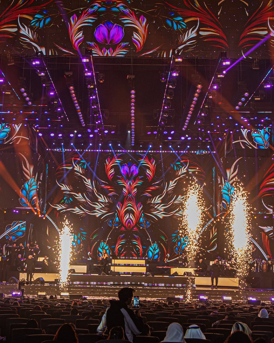 Rotana Live (@rotanalive) on Twitter photo ذكريات موسم الرياض المميزة 🤩
حفل جمع نانسي وميامي 🔥🎤
مين يتذكر هالحفلة.! ✨🎵
<a href="/NancyAjram/">Nancy Ajram</a>
#نانسي_عجرم
#فرقة_ميامي
#روتانا_لايف ذكريات موسم الرياض المميزة 🤩
حفل جمع نانسي وميامي 🔥🎤
مين يتذكر هالحفلة.! ✨🎵
<a href="/NancyAjram/">Nancy Ajram</a>
#نانسي_عجرم
#فرقة_ميامي
#روتانا_لايف