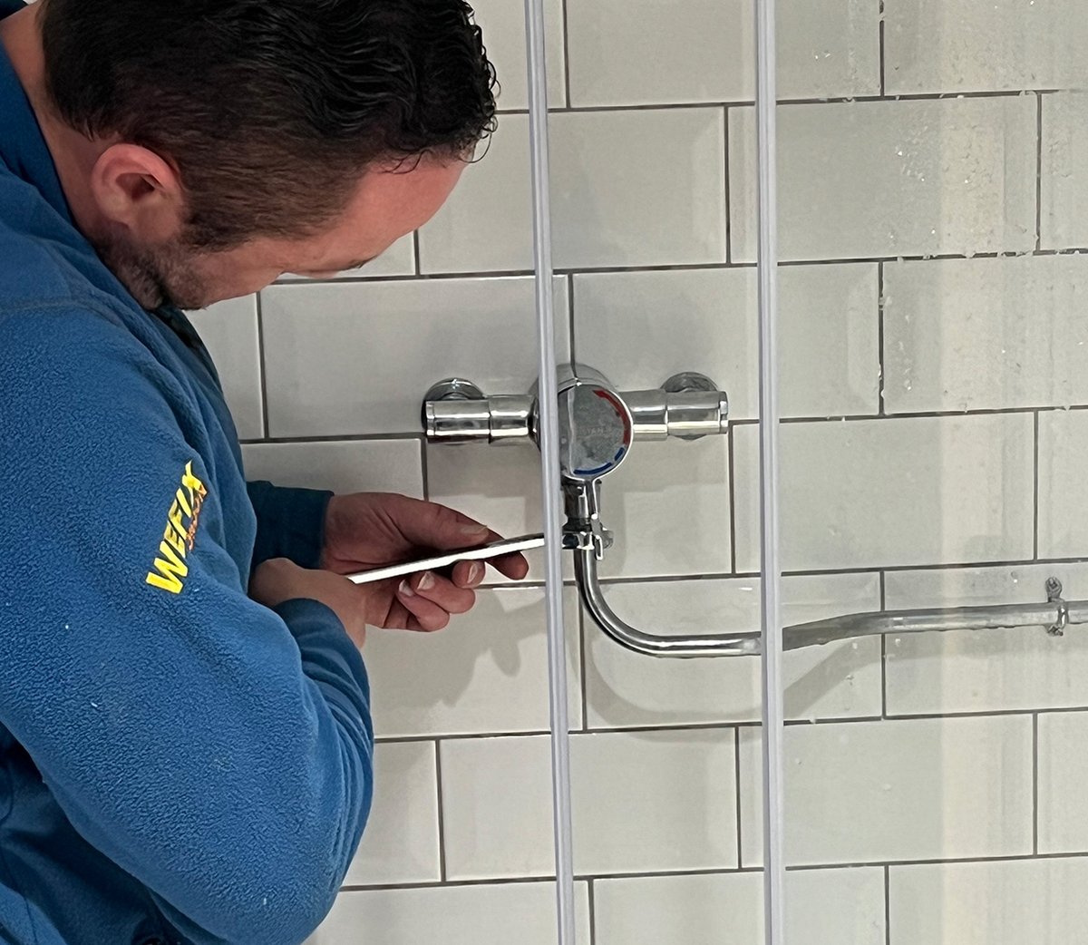 WeFix_London's tweet image. Now’s the time to sort those niggling home issues, before they become full-blown dramas.
Plumbing, heating, roofing, electrics, carpentry, we’re ready. Are you? 🛠️
Call now! 📞 0207 889 1111
#WeFixLondon #HomeMaintenance #SortedFast