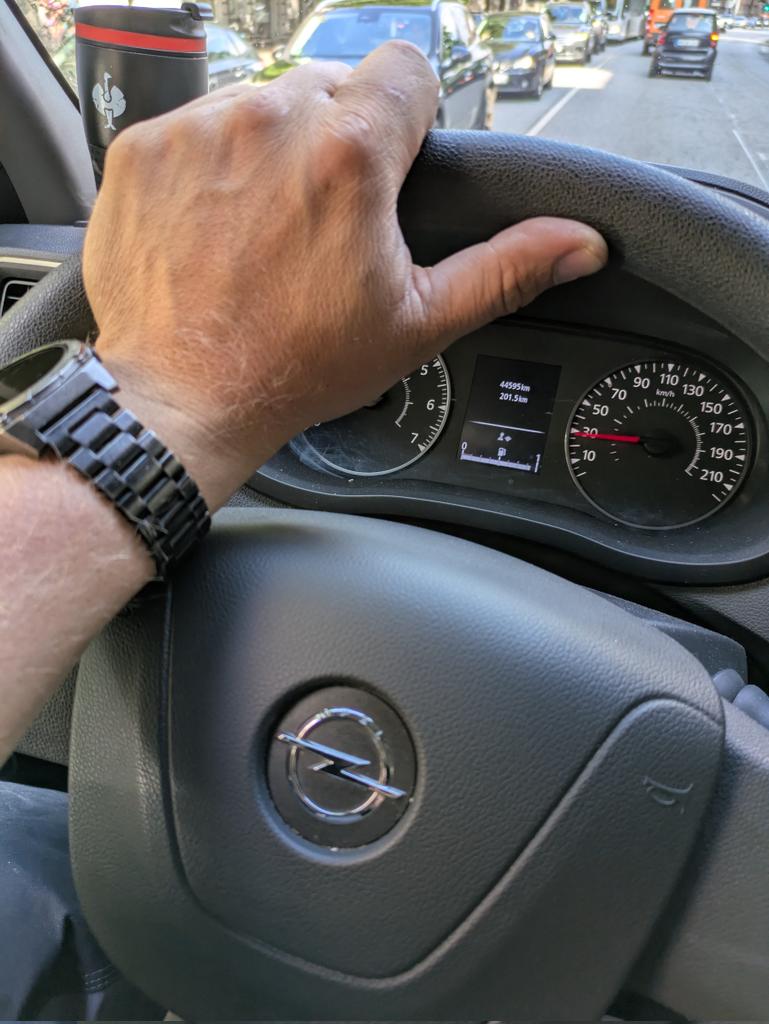 #männerhändemittwoch im Hamburger Feierabendverkehr 😩