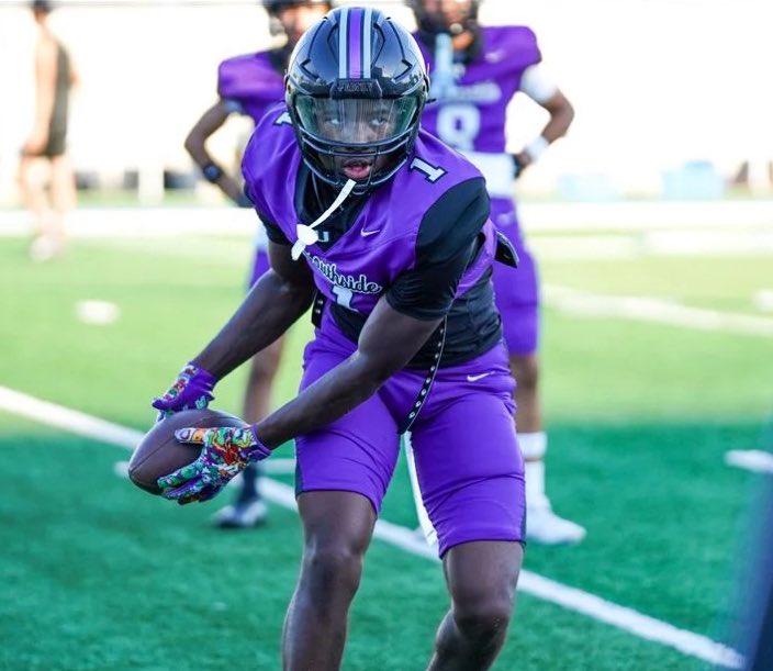 Recruit The U (@recruittheu) on Twitter photo I spy <a href="/WacoUFootball/">Waco University Football</a> 👀‼️
<a href="/DDavontrae/">Davontrae "D-TRAIN" Kirkland</a>
<a href="/JeremiahGreen08/">Jeremiah Green</a>
<a href="/laquan_hughesjr/">LaQuan Hughes Jr</a>
<a href="/MJWALKINN/">Michael “Mj” Davis Jr.</a>
<a href="/London_Smith1/">London Smith</a>
#RecruitTheU🙌‼️ | #ForTheSouth I spy <a href="/WacoUFootball/">Waco University Football</a> 👀‼️
<a href="/DDavontrae/">Davontrae "D-TRAIN" Kirkland</a>
<a href="/JeremiahGreen08/">Jeremiah Green</a>
<a href="/laquan_hughesjr/">LaQuan Hughes Jr</a>
<a href="/MJWALKINN/">Michael “Mj” Davis Jr.</a>
<a href="/London_Smith1/">London Smith</a>
#RecruitTheU🙌‼️ | #ForTheSouth