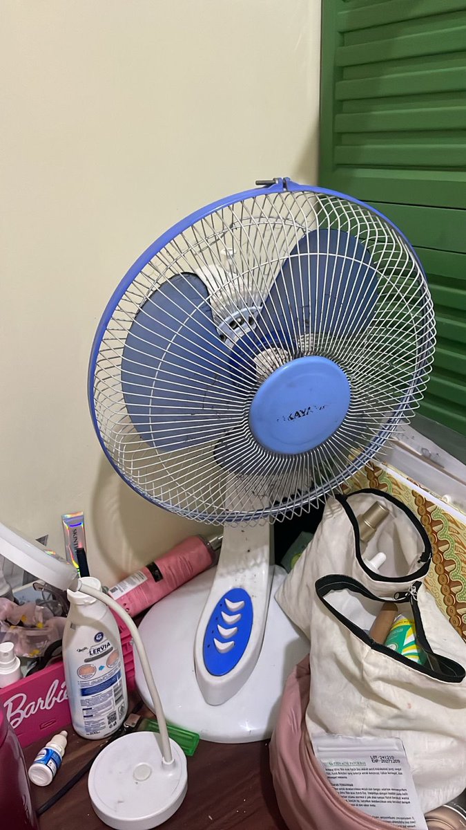 junniasa's tweet photo. 75rb negooo sampe jadiii 🫨 masi berfungsi dengan baik https://t.co/sYRowVrEM7