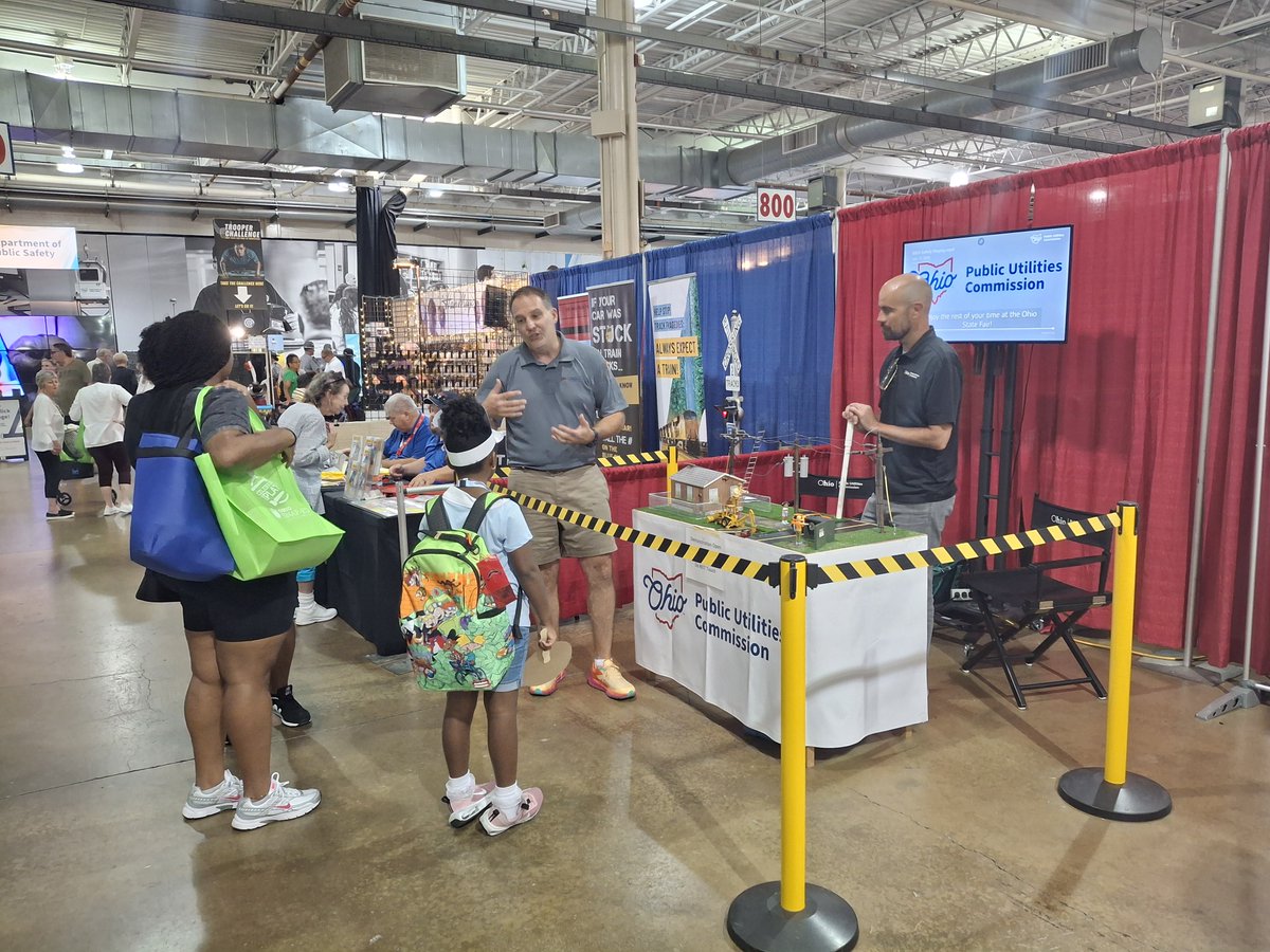 PUCOhio's tweet image. 🎡The @OhioStateFair is just ONE WEEK AWAY🎡
We'll be answering your utility questions, handing out fun freebies and sharing ⚡shocking⚡ safety information with our electric safety display!