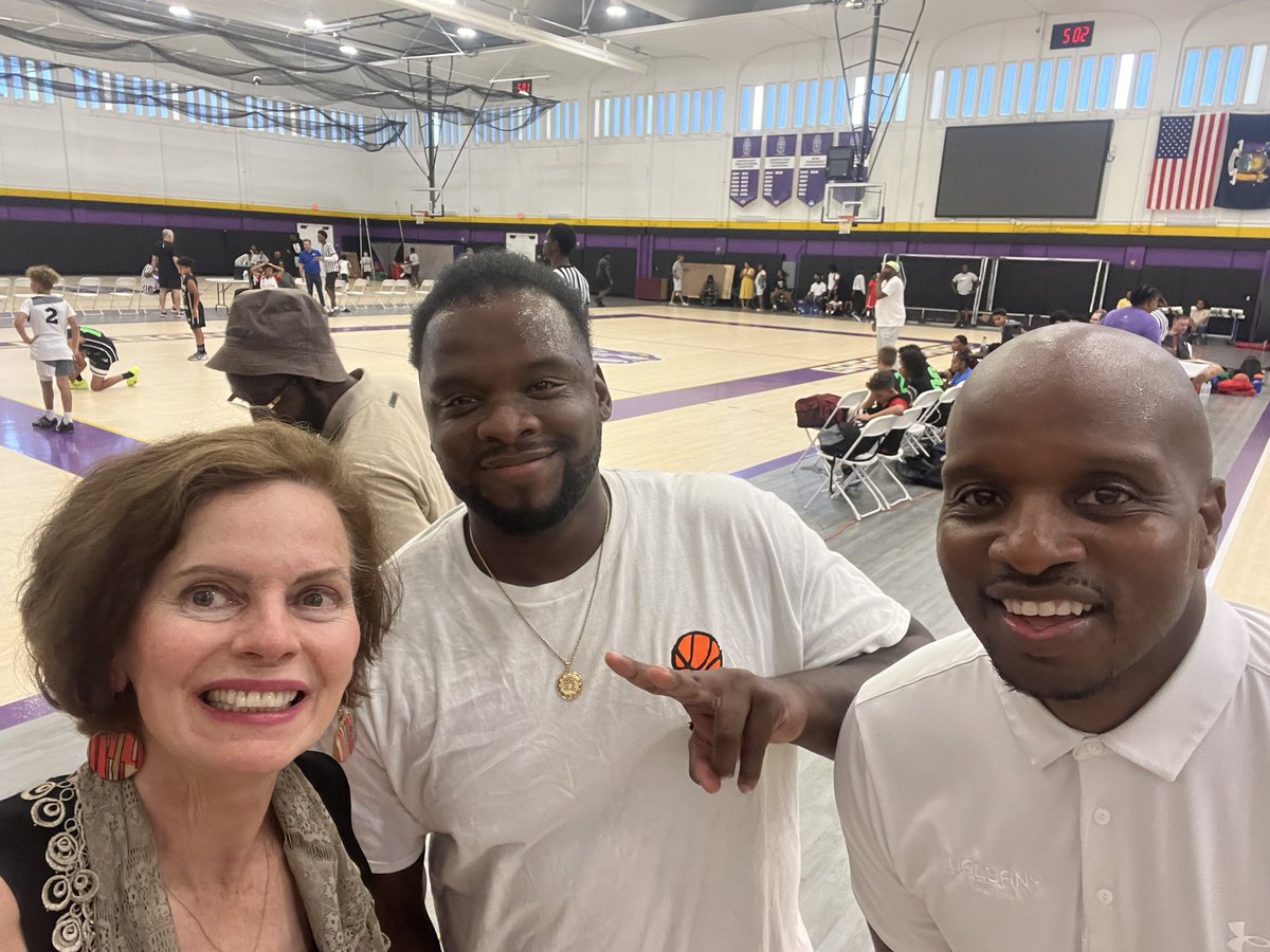 PatriciaFahy46's tweet image. Loved stopping by Coach Dwayne Killings’ Basketball Camp last night.
It’s great to see so many kids in our #Albany community have the opportunity to learn from one of the best @ualbany coaches to ever do it. I can’t wait to see how many of you go pro!