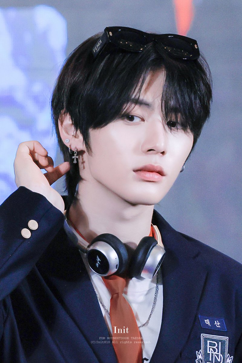 𝐈𝐧𝐢𝐭 tweet media