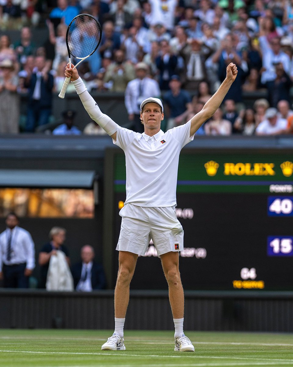 Wimbledon's tweet image. Jannik Sinner won Wimbledon at this exact time seven days ago 👑