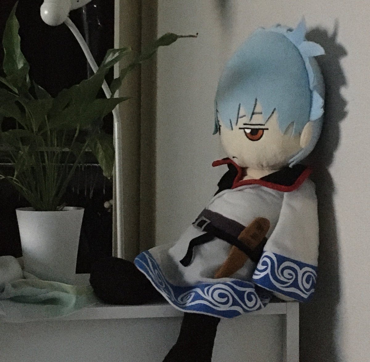 너 인형 아니지