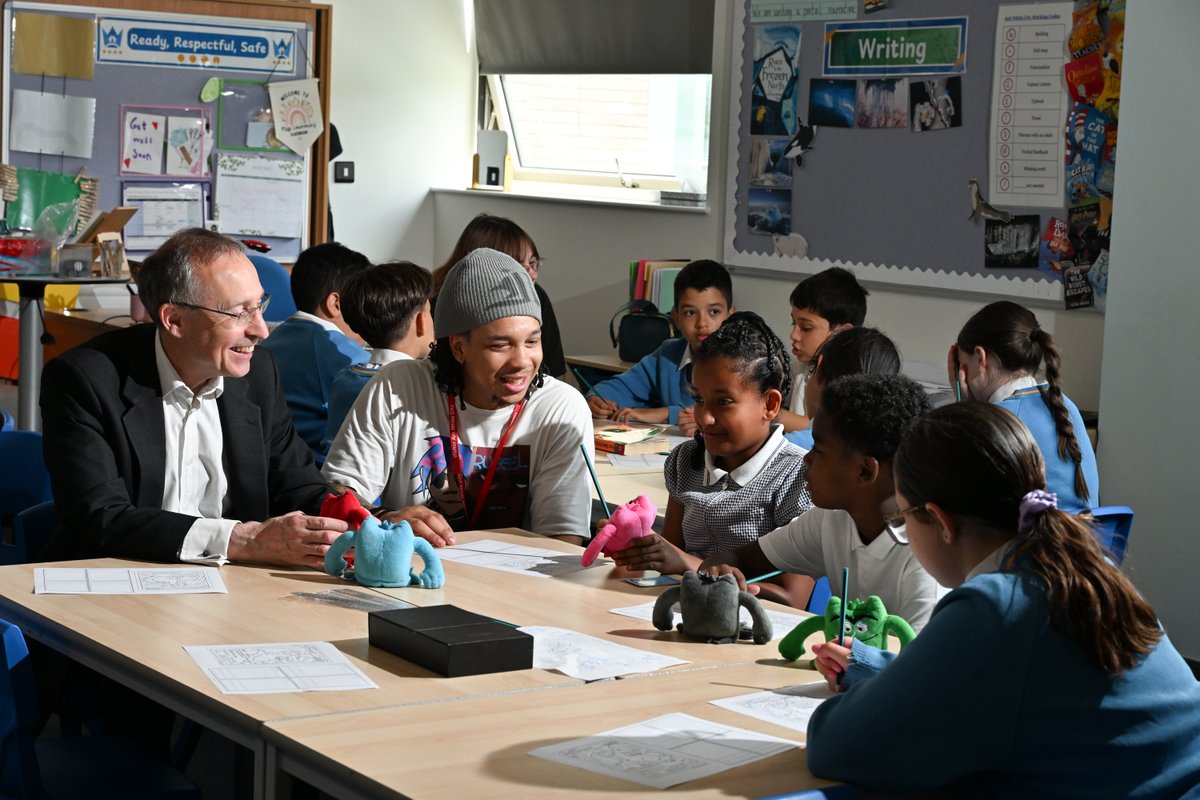 Fantastic to read about <a href="/LyricHammer/">Lyric Hammersmith Theatre</a> and <a href="/LBHF/">H&F Council</a> working together to provide children with the opportunity to participate in the arts!

Our members do incredible work with young people and our #TheatreForEveryChild campaign is working to ensure that every child has the chance to