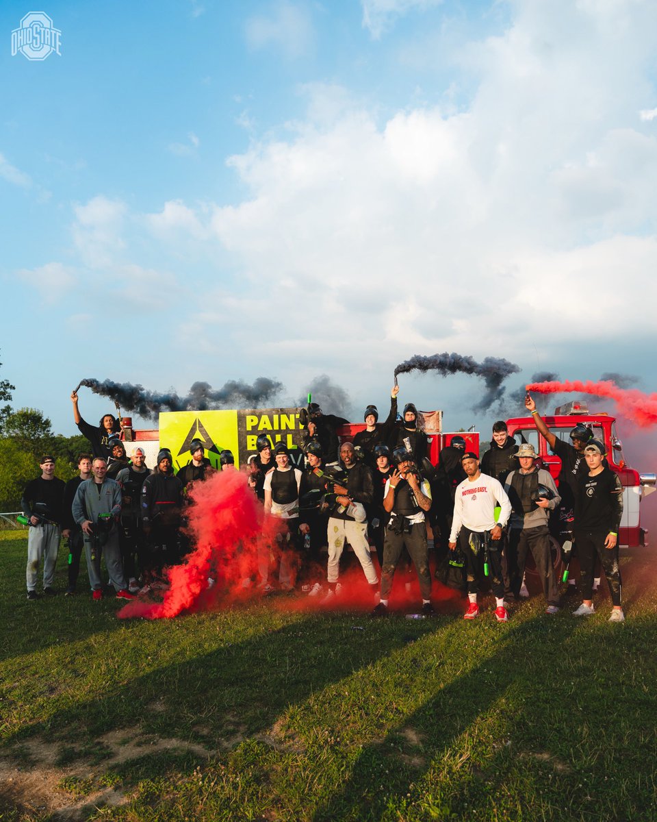 OhioStateHoops's tweet image. Coaches vs. Players paintball edition 🔴⚫️
Thanks to @lvlupsports for having us ‼️