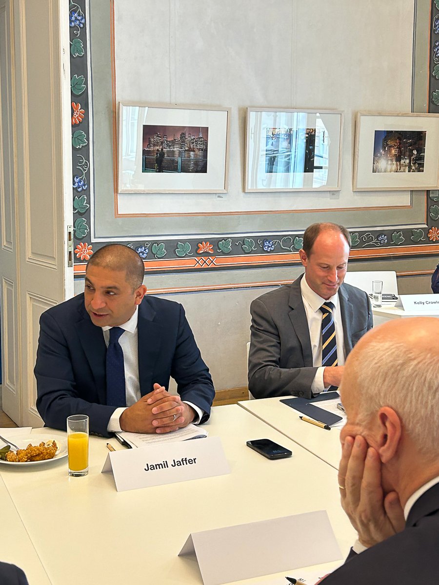 GLOBSEC's tweet image. Today in Prague, @GLOBSEC and @MasonNatSec brought together transatlantic partners for a closed-door roundtable on defense innovation and cooperation.
With voices from both sides of the Atlantic, the goal was clear: to explore practical ways to strengthen U.S.–European…