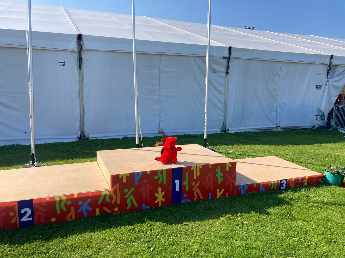 The gold medal for team mascot (and naughty little boy award) goes to Mr Freebie Mon of Ynys Mon!!!!!  Top work laddie. 🥇🥇🥇🥇🎊🎉