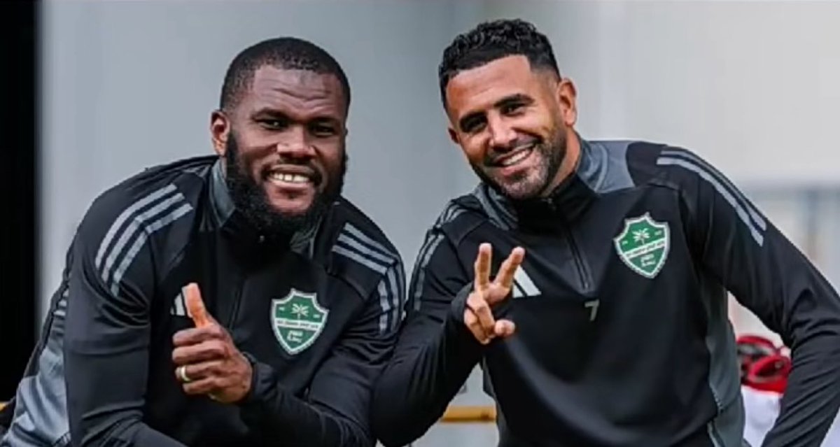 📲 رياض محرز عبر ( Sc )