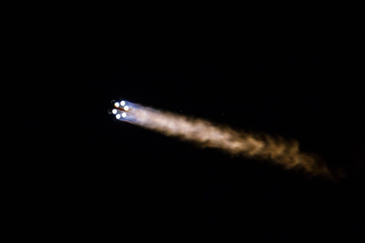 Russia's tweet image. ๐ #OTD in 1965, the iconic #Proton heavy lift carrier rocket blasted off from Baikonur!
Since then, it has been a cornerstone of our country's space efforts: in 6๏ธโฃ0๏ธโฃ years, it has powered 400+ missions & is set to bow out this year, ending an era in spaceflight.