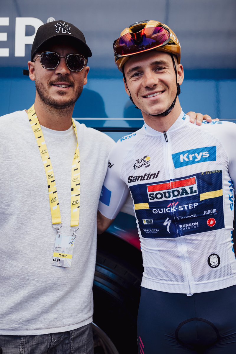 soudalquickstep's tweet image. Follow us and RT this picture for a chance to get a Pro Cycling Manager 2025 game key!