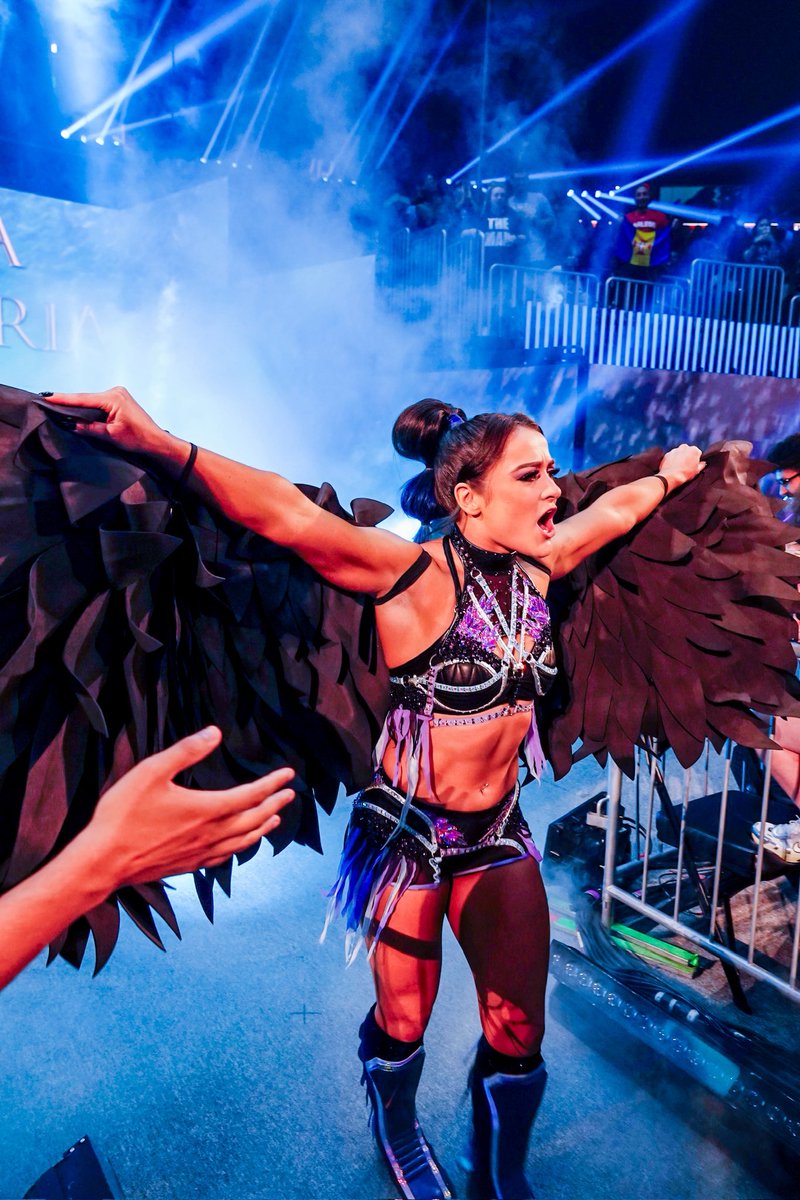 ECBITW's tweet image. 🦅 💨 

@Real_Valkyria 

#WWEEvolution 
#LyraValkyria