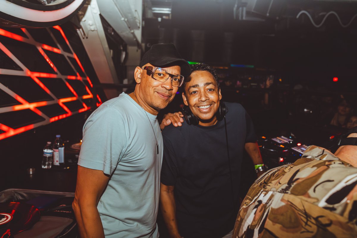 therealLTJbukem's tweet photo. Getting down Brooklyn style @elsewherespace 4th July. Soundtrack courtesy of myself and @delano_smith. Good times, NYC!🫶🏽 https://t.co/f20Yumd3Ip