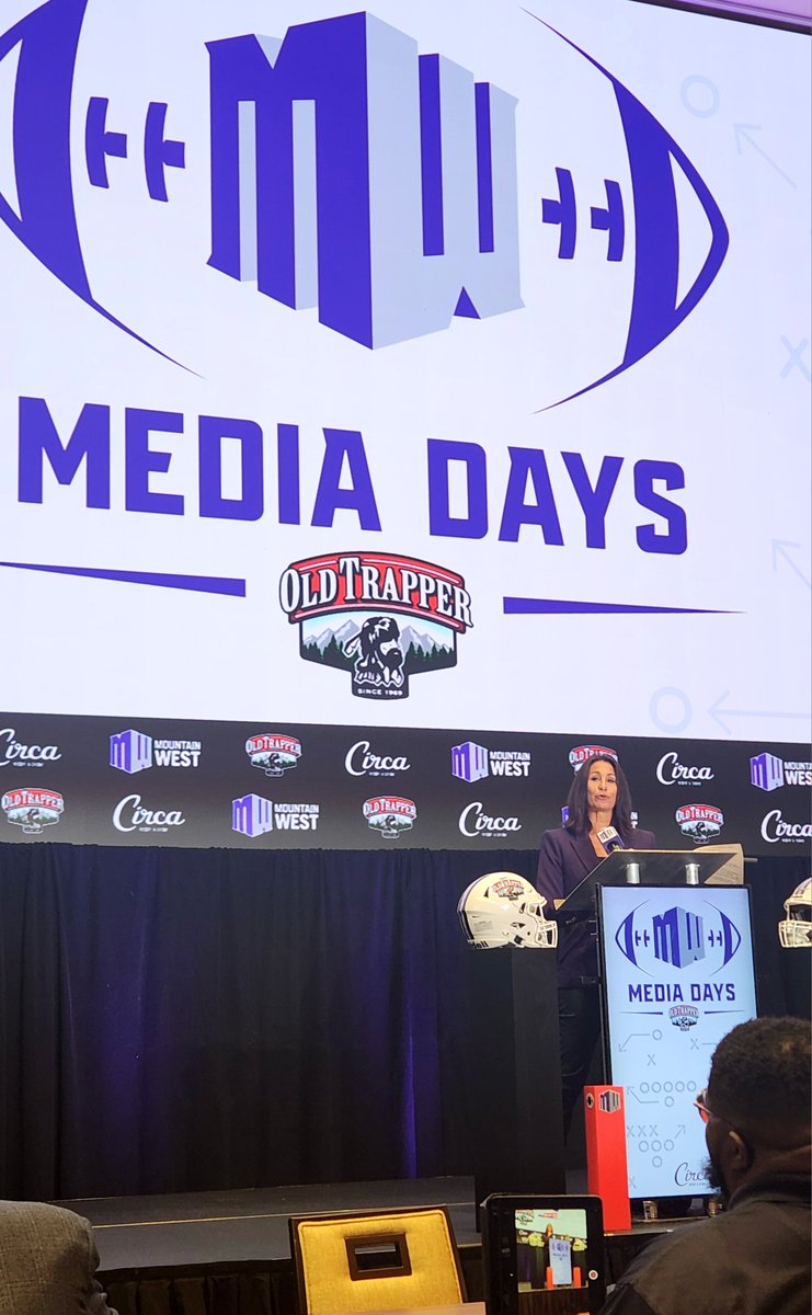 MikeFPrater's tweet image. Mountain West commissioner Gloria Nevarez kicks off Media Days in Vegas: "We always rebuild, we always reload.''