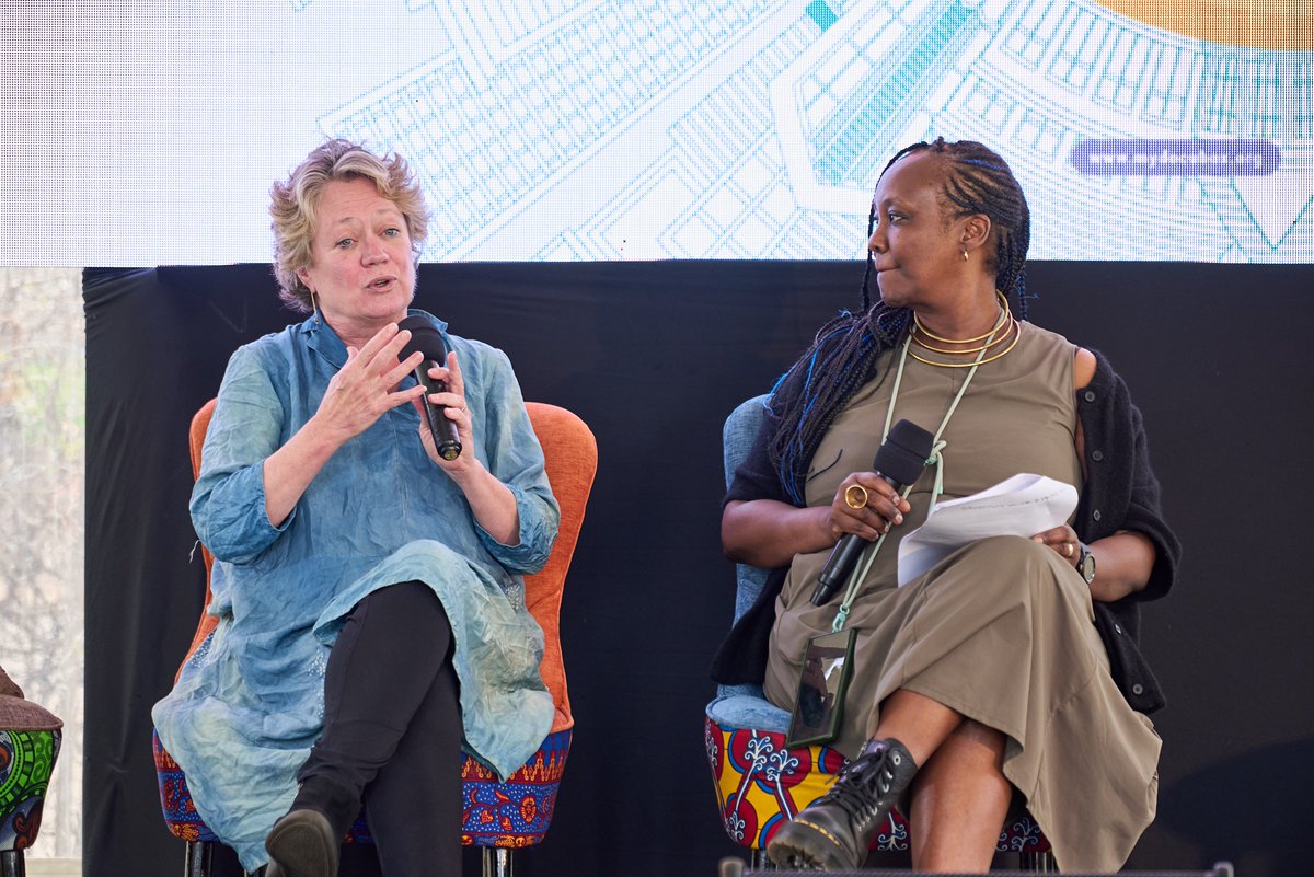 UsanifuNews's tweet image. THE FUTURE OF AFRICAN STORYTELLING.
 Docubox is shaping a new era supporting East African storytellers to tell bold, authentic stories. 
PHOTO: @DOCUBOXFilmFund 
#Docubox #AfricanStorytelling #ImpactMedia #EADFF