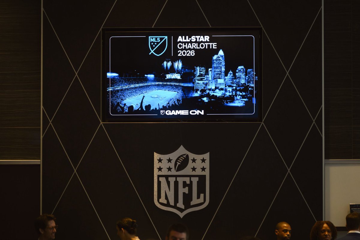 CLTMayor's tweet image. Big news, Charlotte! We&apos;re proud to host the 2026 MLS All-Star Game at Bank of America Stadium!

This is a win for our city, our fans, and our growing sports legacy. 🎉

Get ready to show the world what Crown Town is all about. #MLSAllStar #CLT #CrownTown