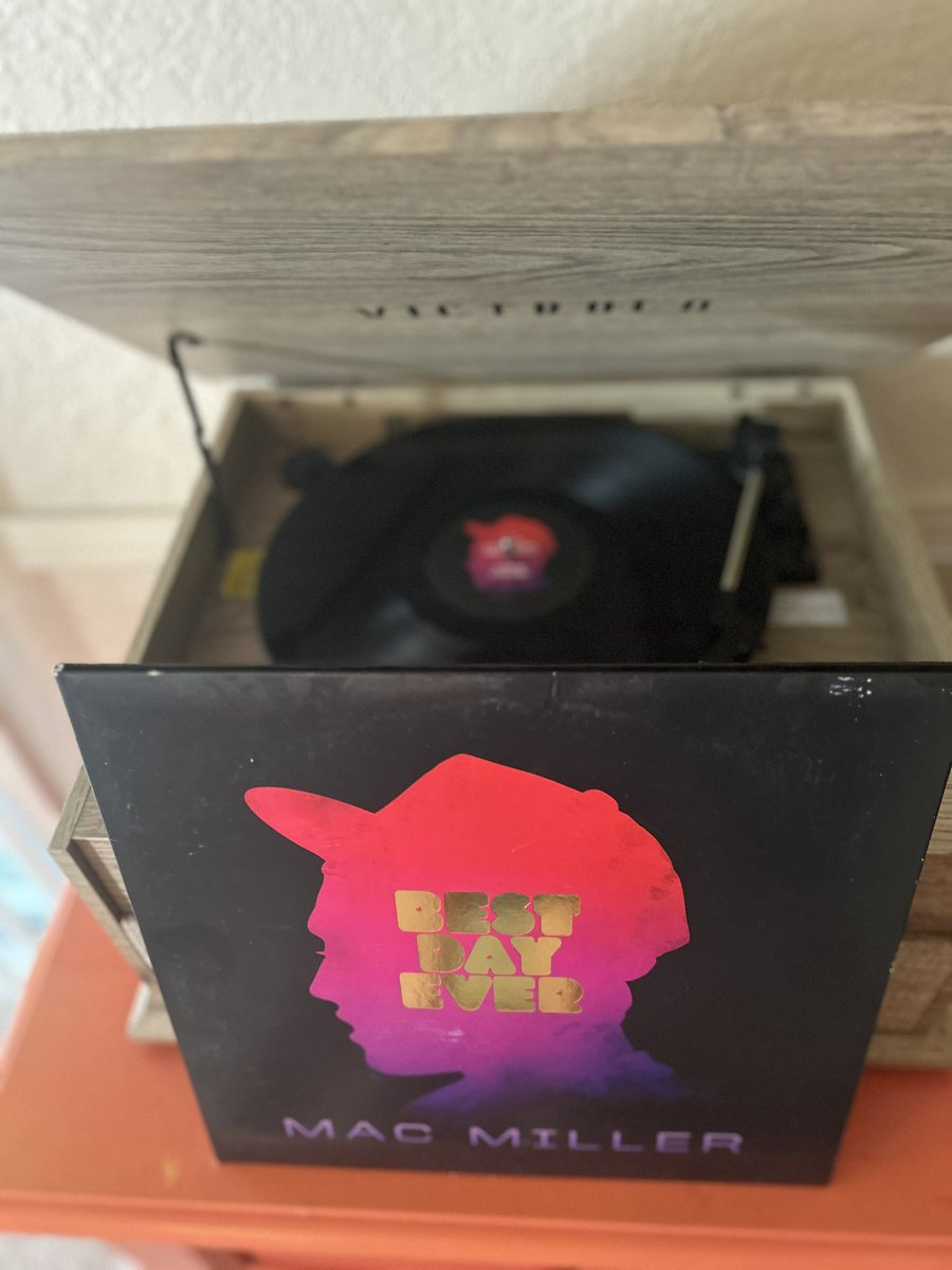 Whole thing #StillSlaps