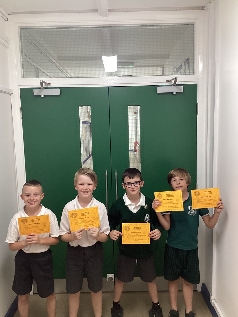 Congratulations to the children who placed second at the Liverpool Catholic Schools Athletics. Well done boys! 💚🏅