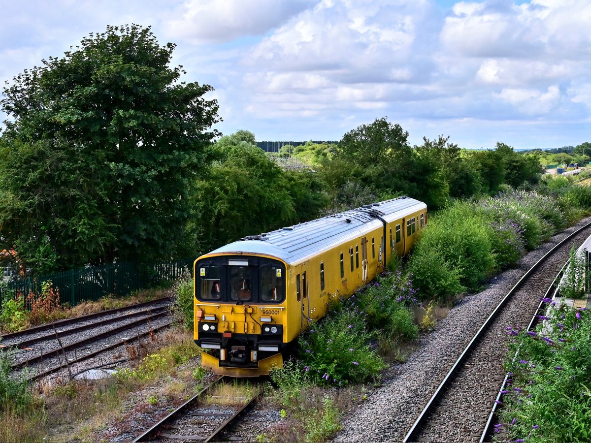 950001 approaches Barnetby and then performs a few moves around the goods loops on 2Q08 Doncaster West Yard to Doncaster CHS via Barton-on-Humber.