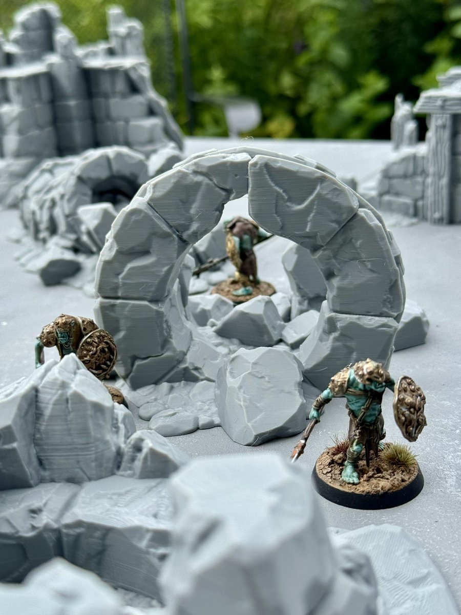 Dark_Fantastic's tweet image. A collapsed Smelter Shrine is the centrepiece of our new Jagerholm battle set! Specially designed for AoS’ scenery rules so you can quickly put together a themed table for any scenario 👊😈