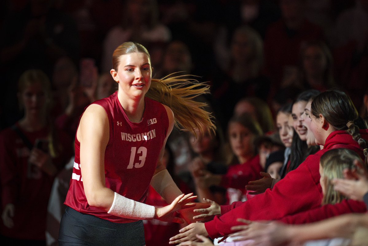 UWMadison's tweet image. What’s it like to attend the glamorous @ESPYS award ceremony? @BadgerVB star Sarah Franklin found out after being nominated as best female college athlete of 2024.
Read more in @OnWisMag: onwisconsin.uwalumni.com/a-volleyballer…