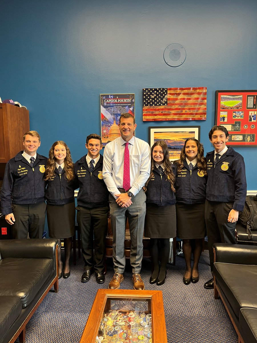 RepDavidValadao's tweet image. As a member of the FFA Caucus and an FFA alum, it was great meeting with the California FFA during this week's State Officer Summit. These bright, young leaders are the future of our agricultural industry, and I look forward to the positive impact they'll have one day.