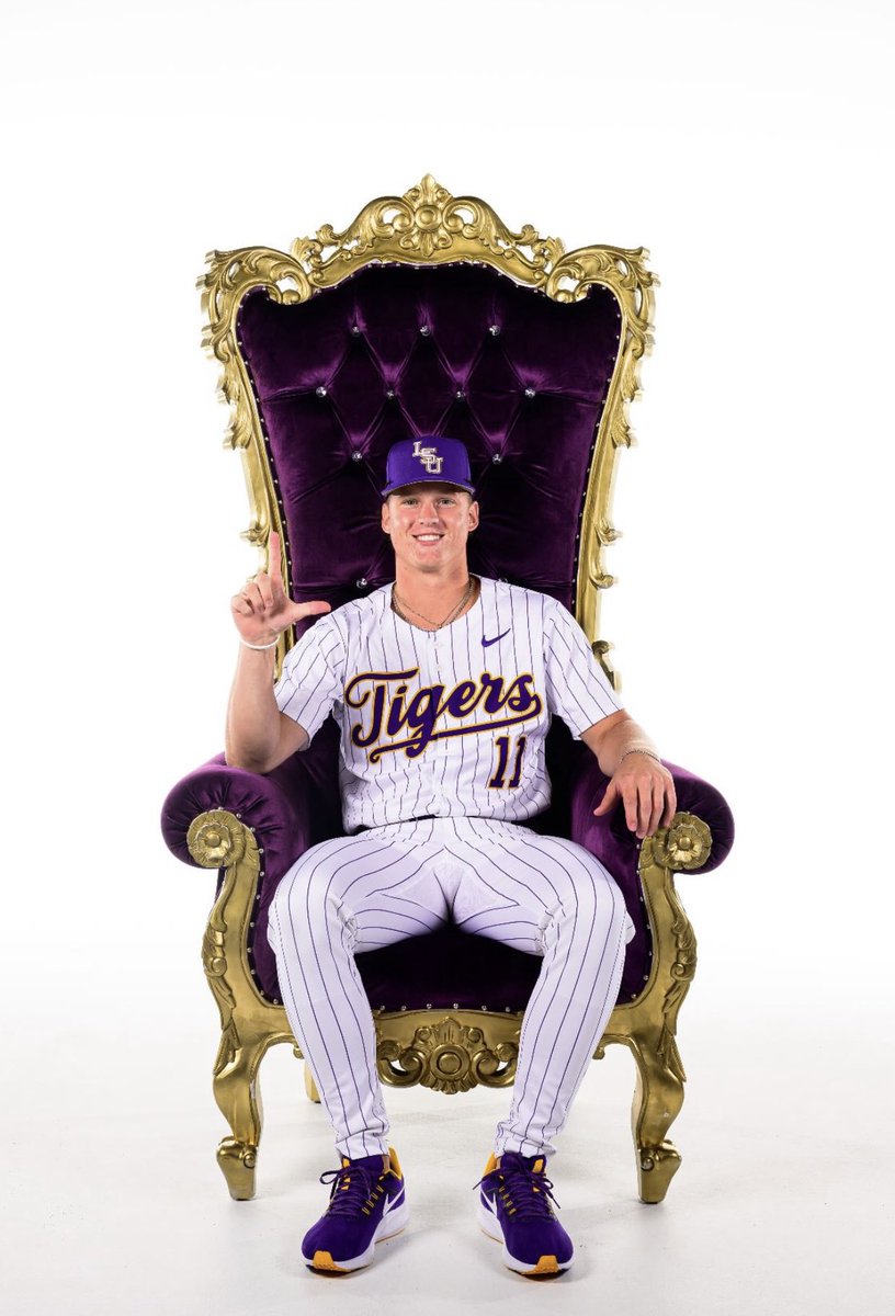 BREAKING: Jay Johnson strikes again in the Transfer Portal with a commitment from Kansas RHP Cooper Moore.

The Big 12 transfer rounded out his sophomore campaign with a 3.96 ERA, 85 strikeouts and 19 walks over 88.2 innings.

One of the top portal arms is Baton Rouge bound.