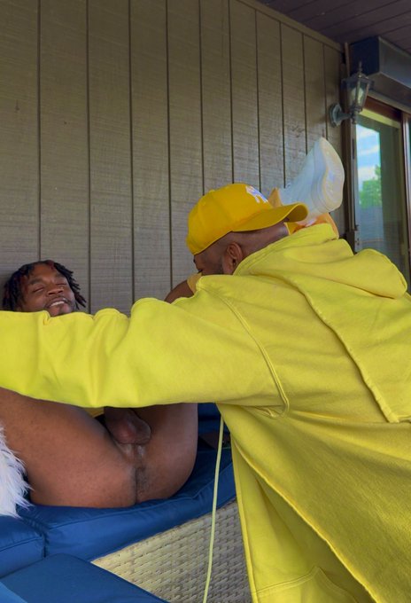 Watch PleasureU Studios's leaked NSFW photo on TwXstars