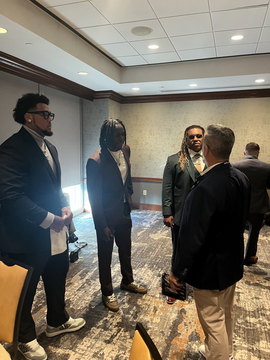 seniorbowl's tweet image. BAMA is in the building! Talking to Coach @KalenDeBoer and players about @DfabeSB August visit to Tuscaloosa! Roll Tide! @AlabamaFTBL