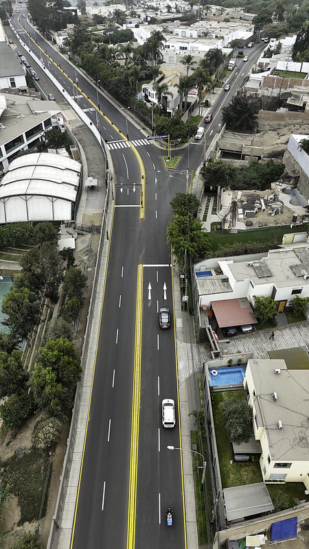 🚧 ¡𝗟𝗮 𝗔𝘃. 𝗥𝗶𝗰𝗮𝗿𝗱𝗼 𝗘𝗹𝗶́𝗮𝘀 𝗔𝗽𝗮𝗿𝗶𝗰𝗶𝗼 𝘀𝗲 𝘀𝗶𝗴𝘂𝗲 𝗿𝗲𝗻𝗼𝘃𝗮𝗻𝗱𝗼❗💪

Ya se realizó el pintado de señalización para que todos transitemos con más seguridad.

Gracias por su comprensión, vecinos. 🛣️

#LaMolinaSeRenueva #VíasSeguras #ObrasQueAvanzan