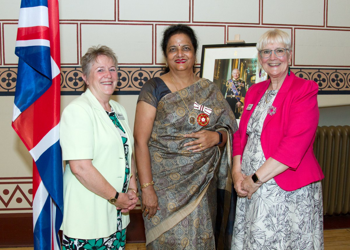 NorthantsLL's tweet image. Deputy Lieutenant Mrs. Neelam Aggarwal-Singh MBE JP was honoured to host two Citizenship Ceremonies today, warmly welcoming our newest British citizens. A proud day for all involved — celebrating unity, diversity, and belonging. #CitizenshipCeremony #Northamptonshire