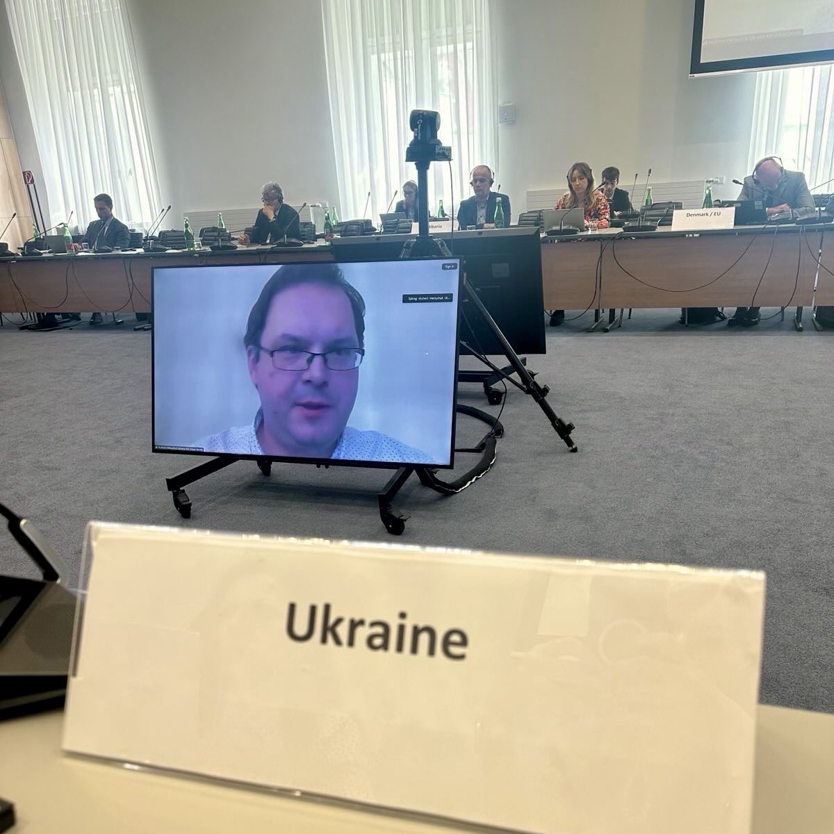 UKRinOSCE's tweet image. Grateful to Mr Melnychuk, Kyiv Aviation Institute, for participation in #EEC meeting and providing a powerful glimpse into how🇺🇦, despite russia’s war, offers innovative solutions that could be useful and applicable in the context of ensuring urban resilience in the #OSCE region.