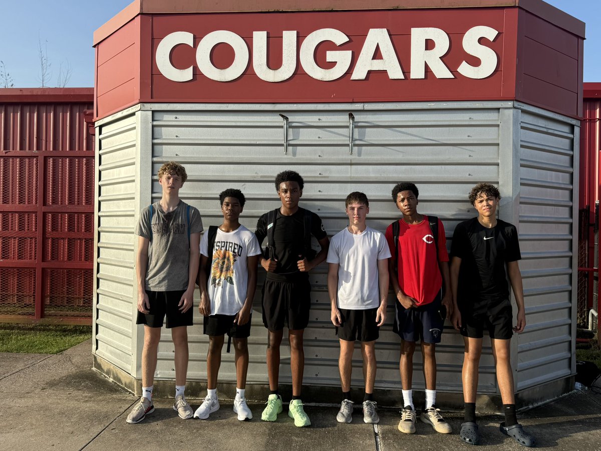 CrosbyISD's tweet image. 🌅 The road to victory begins before the sun rises. This is where champions are shaped in the stillness of summer mornings.
#CommittedToStudents @CrosbyHigh @CoachJoeWillis ⚽️🏀🏈🏐🎾🥎