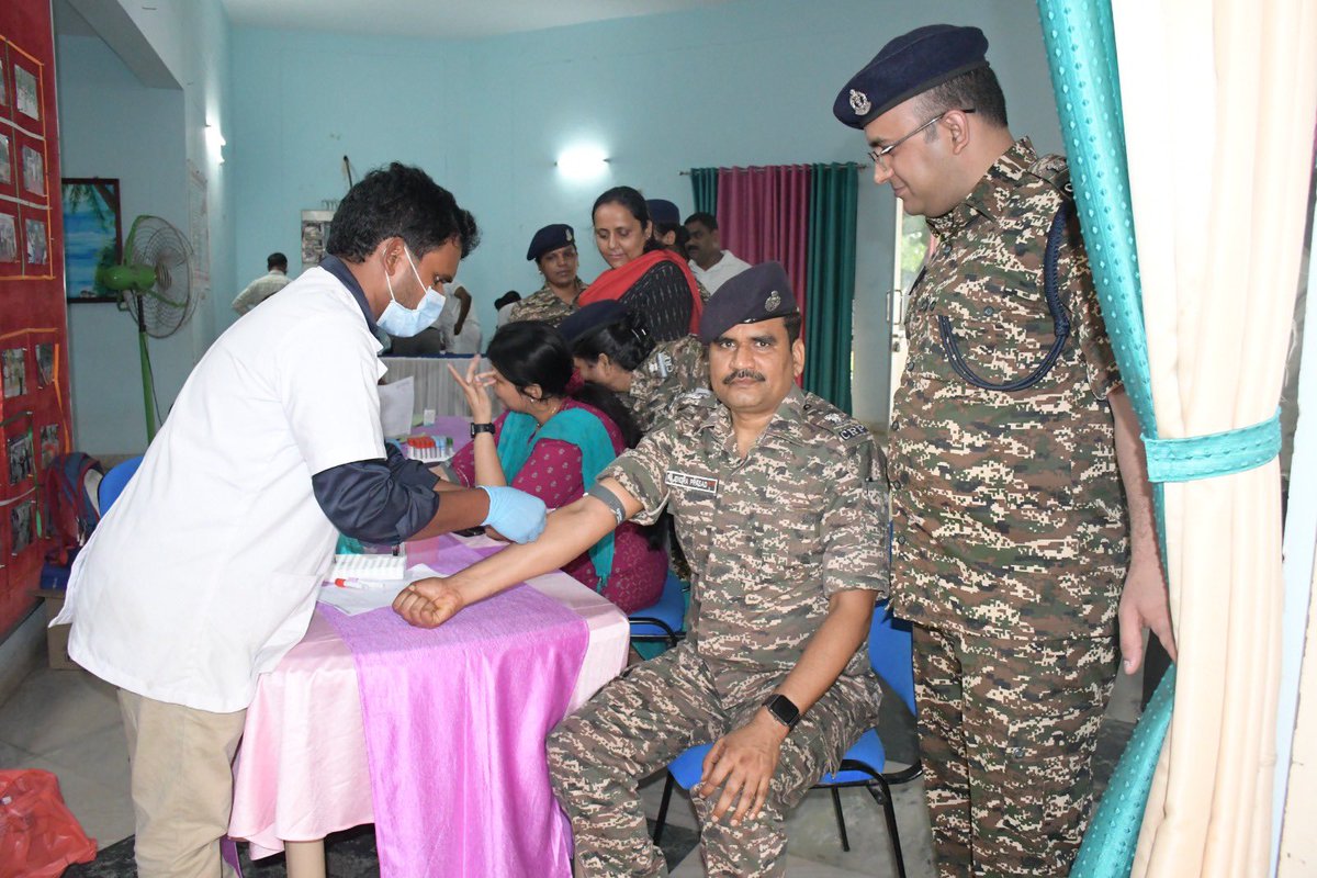 DIGP GC RRY (@digpgc) on Twitter photo A free medical camp was organized at GC RRY in collaboration with Gemcare Poloumi Hospitals, providing vital health checkups and consultations for personnel and their families. Ensuring well-being through care and commitment.
<a href="/crpfindia/">🇮🇳CRPF🇮🇳</a> <a href="/CRPF_sector/">SOUTHERN SECTOR CRPF</a> <a href="/southzone_hyd/">South Zone , CRPF , Hyderabad.</a> A free medical camp was organized at GC RRY in collaboration with Gemcare Poloumi Hospitals, providing vital health checkups and consultations for personnel and their families. Ensuring well-being through care and commitment.
<a href="/crpfindia/">🇮🇳CRPF🇮🇳</a> <a href="/CRPF_sector/">SOUTHERN SECTOR CRPF</a> <a href="/southzone_hyd/">South Zone , CRPF , Hyderabad.</a>