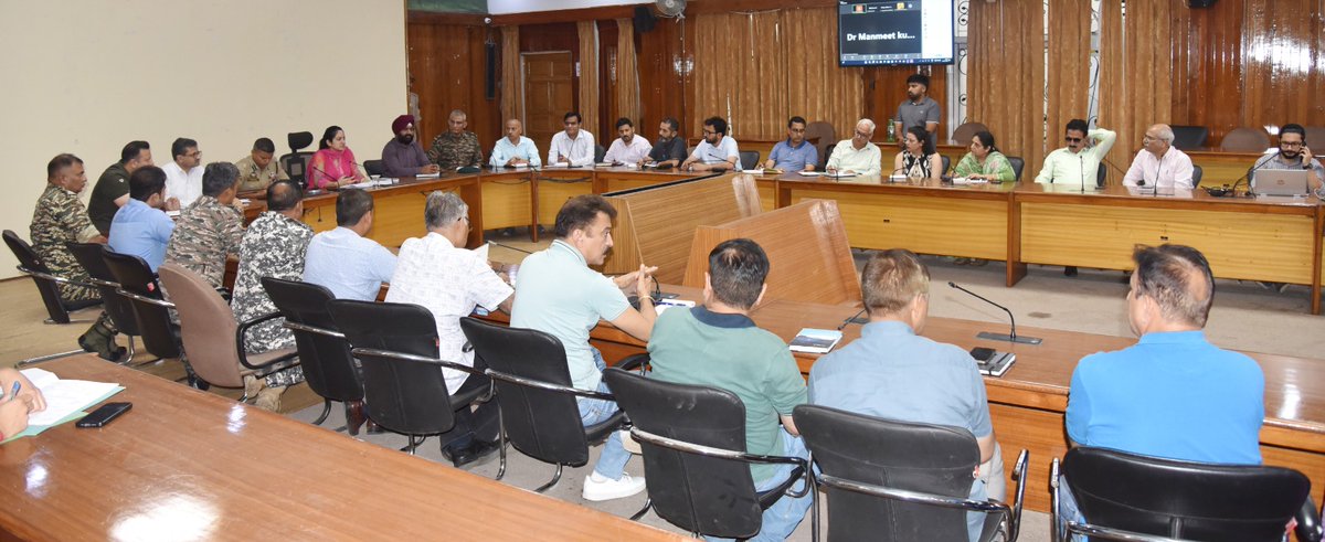 DC Udhampur (@udhadm) on Twitter photo DC Udhampur, Ms. Saloni Rai chaired a meeting to review arrangements for Independence Day 2025. She urged all departments to ensure timely preparations, show enthusiasm & work in coordination to make the national celebration a grand success.
<a href="/diprjk/">Information & PR, J&K</a> DC Udhampur, Ms. Saloni Rai chaired a meeting to review arrangements for Independence Day 2025. She urged all departments to ensure timely preparations, show enthusiasm & work in coordination to make the national celebration a grand success.
<a href="/diprjk/">Information & PR, J&K</a>