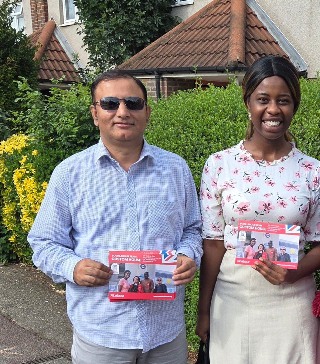 It was a pleasure to be out canvassing in Custom House last week. If you'd like to join us on Friday, please do contact me.

#labour
#meetingresidents
#customhouse