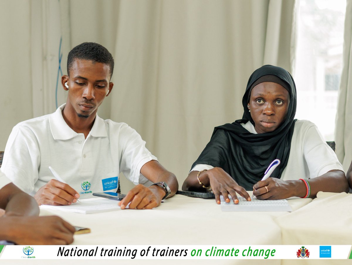 EarthGambia's tweet photo. 🚨 Training the Trainers!

We’ve kicked off the National ToT on Climate Change with 40 teachers, educators &amp; community leaders from all 7 regions of The Gambia.

A week of learning, sharing &amp; building skills to drive climate action in schools &amp; communities. https://t.co/WWosW2t4fN
