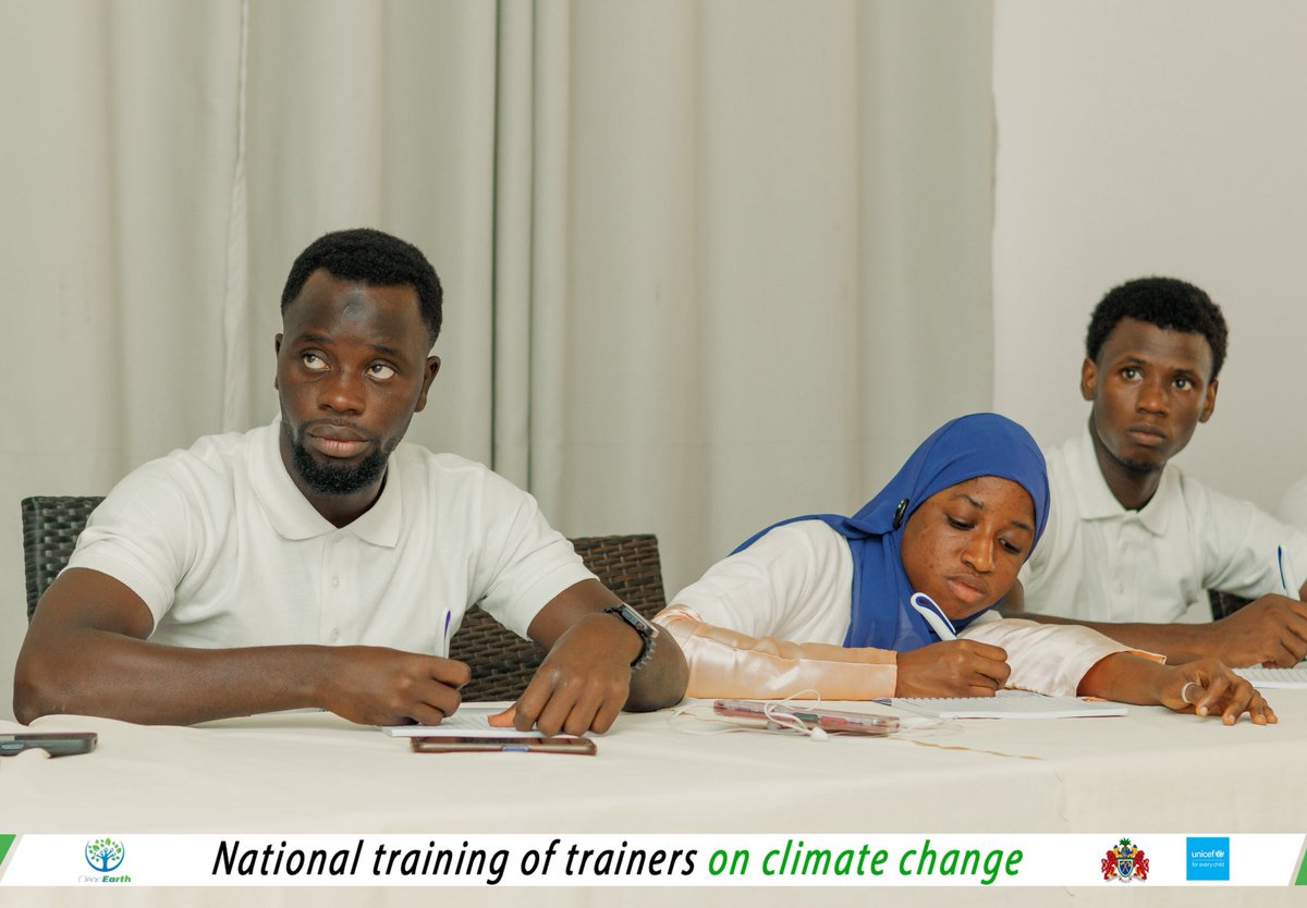 EarthGambia's tweet photo. Participants will explore climate science, adaptation, waste management &amp; inclusive action.

Thanks to @UNICEFGambia for supporting the vision and GoTG for providing expert trainers. Together, we are growing a network of climate champions across the country! https://t.co/v9RdPgReM1