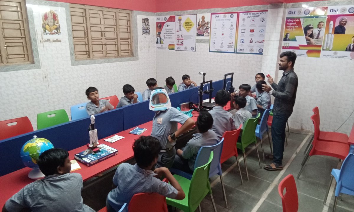 IpLabOfficer's tweet photo. #students visit IP &amp; Innovation Lab,Gir-Somnath @DCSC_GIRSOMNATH 
 #ip &amp; #Awerness #introduction 
#onhend #activities 
#drydrone #3dmachine
#rocket launcher 
#space explorer activity kit
#orboot app #activity
 @InfoGujcost 
@narottamsahoo 
@IndiaDST 
@pavitshah
@IPLabGirSomnath https://t.co/ywAMChHq3R