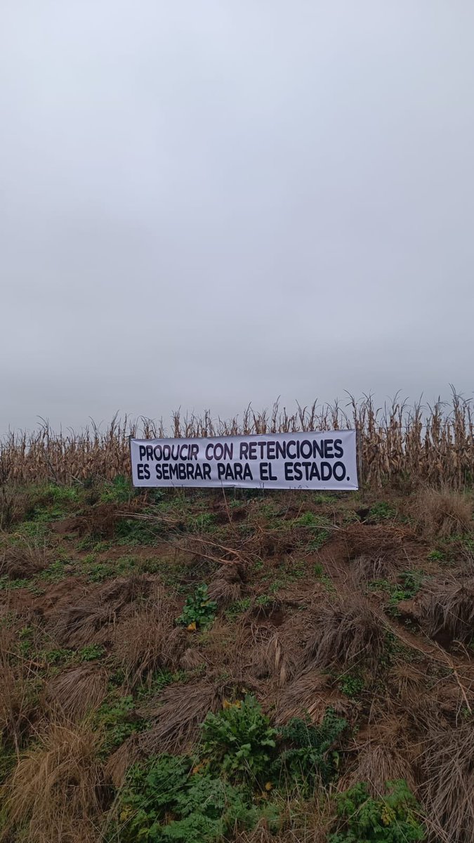 📍Desde Henderson, el campo también levanta la voz.

💬 “Producir con retenciones es sembrar para el Estado”
💬 “Déficit cero con retenciones = relato”

📢 Mañana jueves 17, sumate a la reunión zonal ampliada en la Sociedad Rural de 9 de Julio.

<a href="/PabloGinestet/">Pablo Ginestet</a> <a href="/aruralhenderson/">AsocRural Henderson</a>