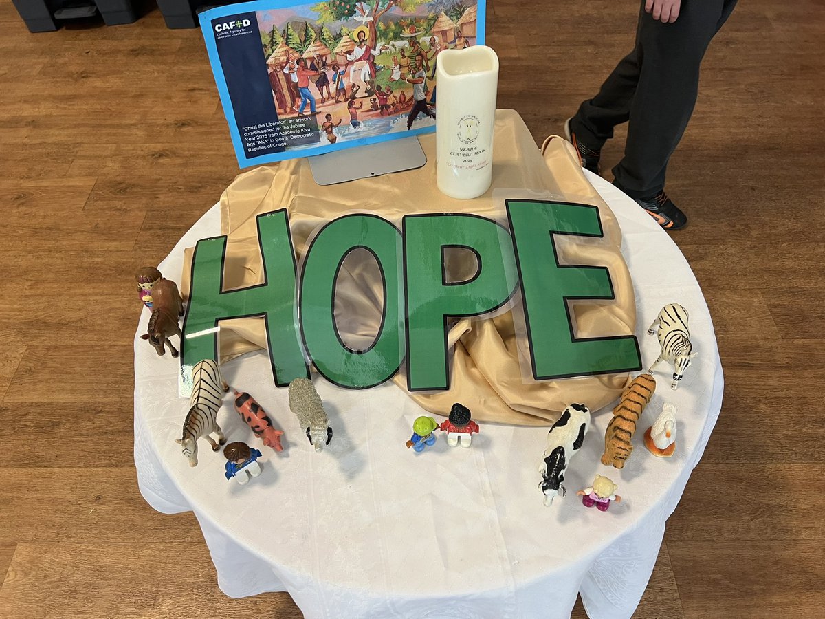 stwinsholywell's tweet image. These boys did a great job of designing our prayer focus for our Jubilee Pledge Day Celebration of the word…We can’t wait to share our pledges with you 🌏🙏 @Cafod @CAFODNorthWales
