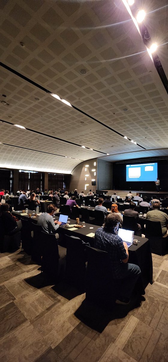 MolinaGroup's tweet image. Third day and a lot of cool stuff going on‼️ iccoss.iquimica.unam.mx
😎🇲🇽