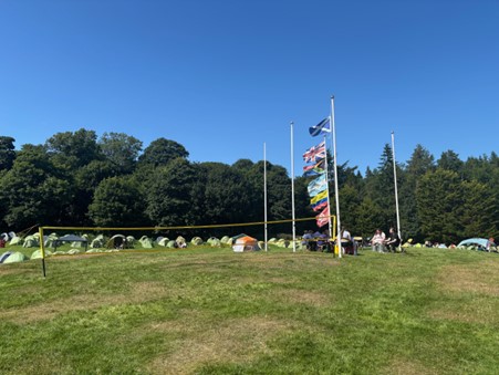 PSOSDunfermline's tweet image. What an inspiring and enlightening afternoon at the @CarersTrustScot  #ScottishYoungCarersFestival at our very own Fordell Firs. These Young Carers are taking a break from their usual caring responsibilities, and having a barrel load of fun in the process. #YoungCarers