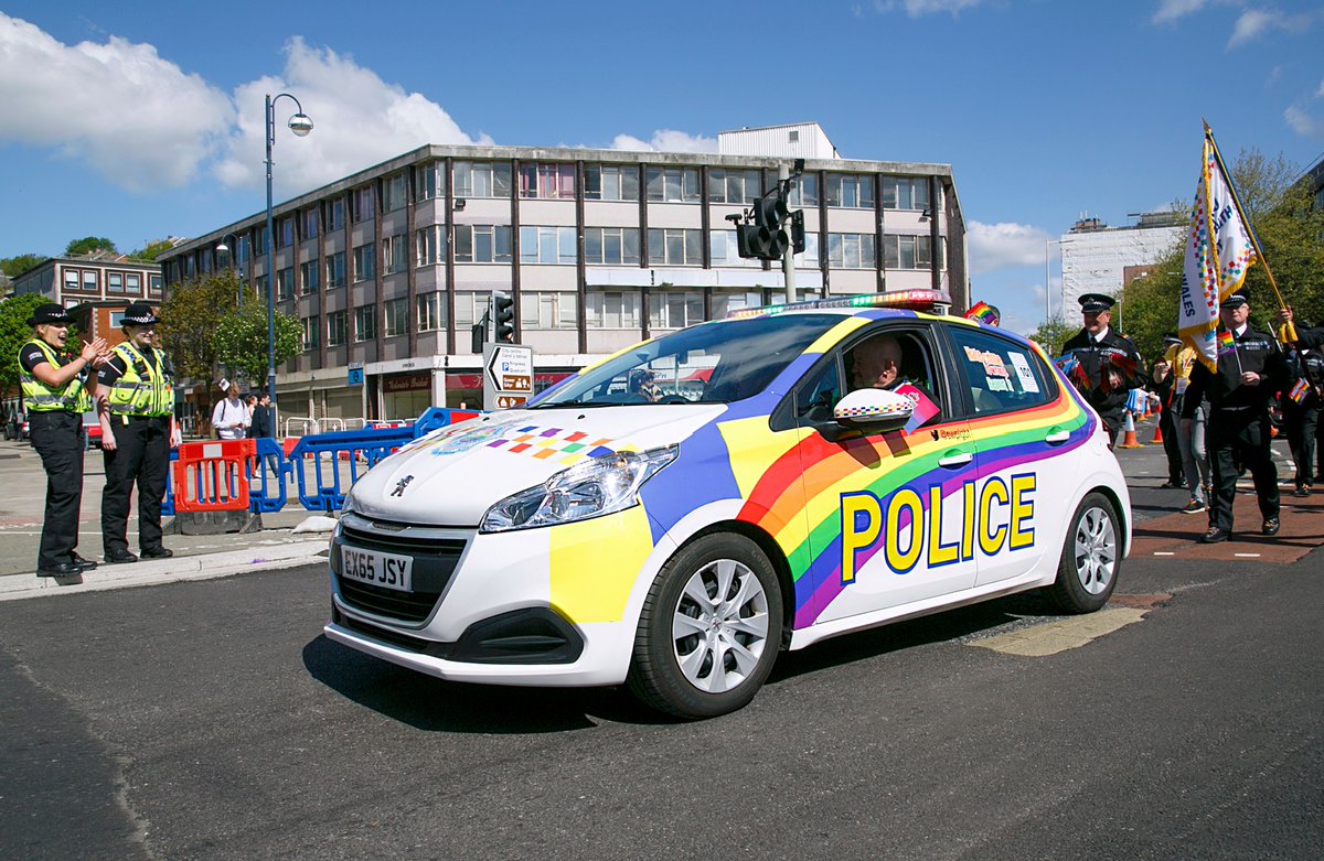 In a ruling with significant implications for free expression and the political neutrality of public institutions, the High Court has found that Northumbria Police breached its duty of impartiality by allowing officers to take part in a Pride event.

FSU member <a href="/RightNUFC/">Linzi 🖤🤍</a> brought