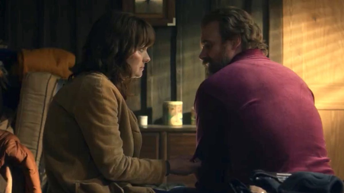 BESTOFWlNONA's tweet image. Winona Ryder as Joyce Byers and David Harbour as Jim Hopper in Stranger Things season 5.