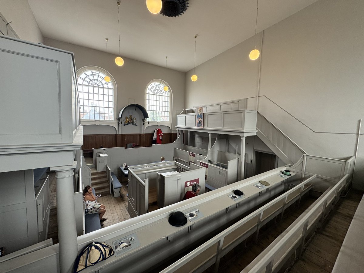 UnionSteveW's tweet image. Just attended the @SouthWestFBU Regional Committee in Dorchester’s historic Shire Hall - the very courtroom where the Tolpuddle Martyrs were tried in 1834.
A powerful reminder of the struggles that shaped our movement.
Looking forward to @TolpuddleFest this weekend to honour…