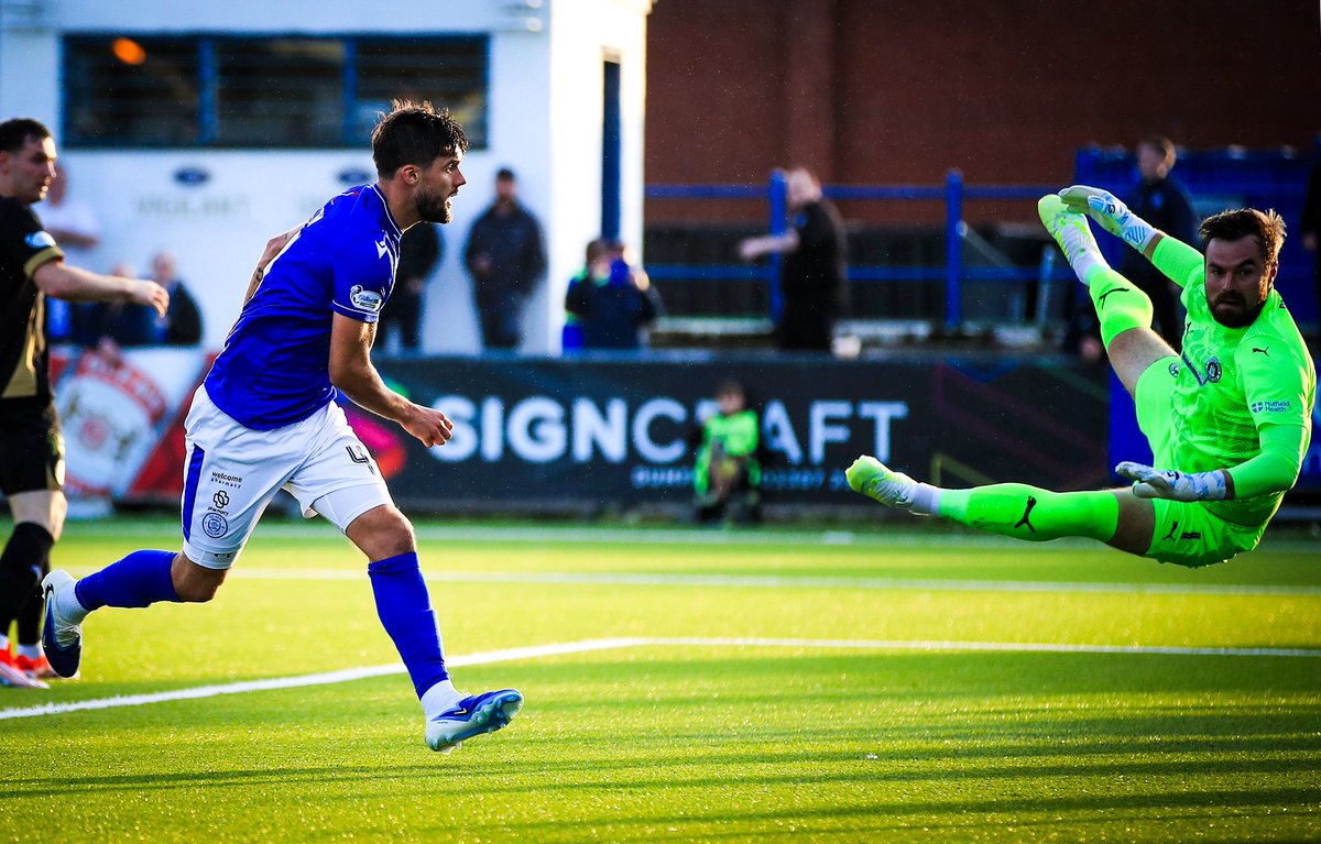 OfficialQosFC's tweet photo. Lyon getting our second of the night 32 seconds after the break! 🦁⏰
#QOSEDC | #PremierSportsCup | #TheDoonhamers https://t.co/VYoae3cMh1